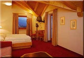 bikerfreundlches Hotel Tyrol in St.Andrä bei Brixen   bikerfreundlches Hotel Tyrol in St.Andrä bei Brixen