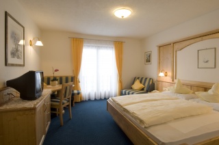  Hotel / Appartament Kronhof in Moos / Stuls 