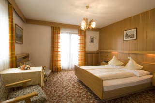  Hotel / Appartament Kronhof in Moos / Stuls 