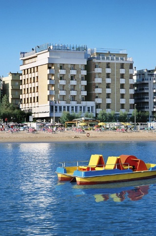 Fahrradfahrer Hotel Napoleon in Gabicce Mare