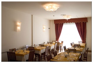  Hotel Belvedere in Alice Bel Colle 