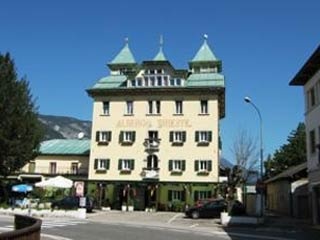  Our motorcyclist-friendly Albergo Trieste Lorenzago  