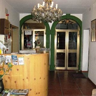  Our motorcyclist-friendly Albergo Trieste Lorenzago  