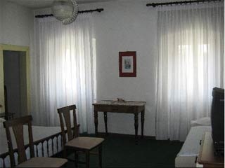  Our motorcyclist-friendly Albergo Trieste Lorenzago  