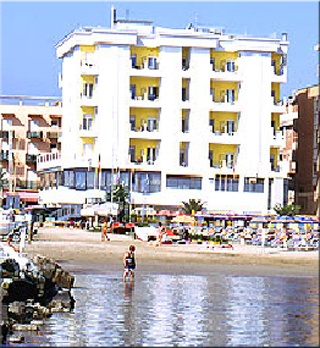  Hotel Zeus in Viserba Di Rimini 