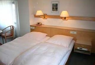  Our motorcyclist-friendly Hotel St Fiacre  