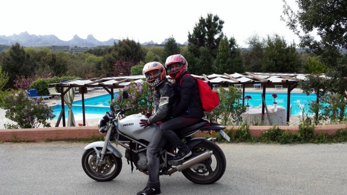 Motorrad Pausania inn in Tempio pausania