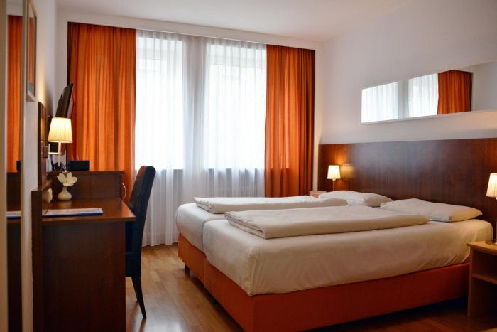 bikerfreundlches Hotel Italia in München   bikerfreundlches Hotel Italia in München