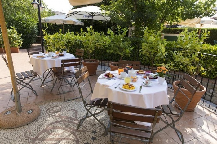  Our motorcyclist-friendly Hotel Romantic  