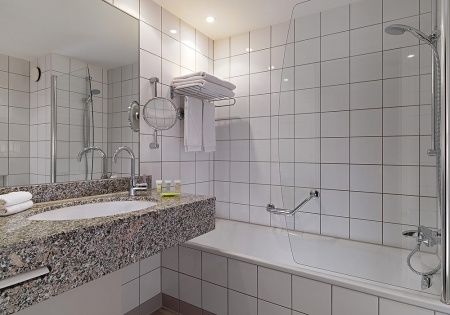  Courtyard by Marriott Düsseldorf Hafen in Düsseldorf 