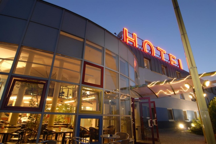  Our motorcyclist-friendly LifeHotel Vienna Airport  