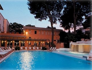 Familien- und Kinderfreundliches Hotel Milano Helvetia in Riccione (RN)