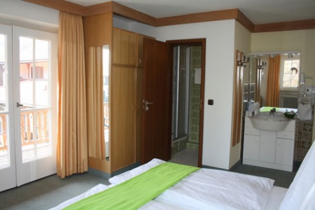  fahrradfahrerfreundliches Zum Hirschhaus Hotel-Restaurant in Ruhpolding 