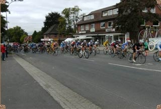  Fahrradtour übernachten im Hotel Böttchers Gasthaus in Rosengarten - Nenndorf 