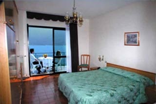  Our motorcyclist-friendly Hotel Mercedes  