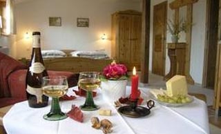 Biker Hotel Landhotel Gut Wildberg in Klipphausen Ot. Wildberg 