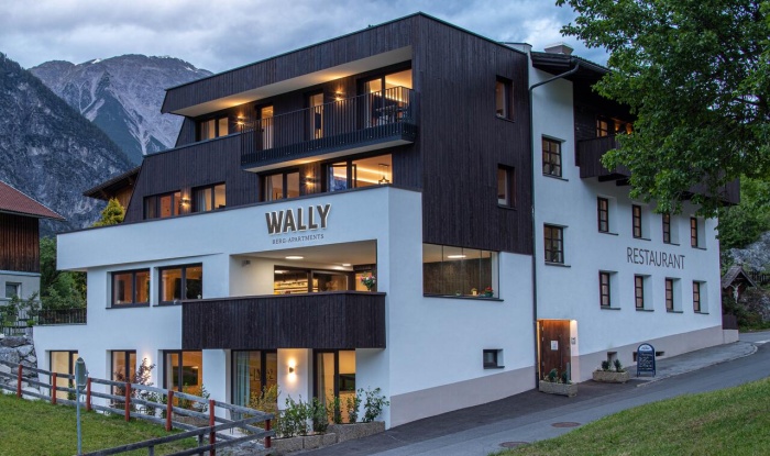  Familienfreundliches  Berg-Apartments Wally in Tirol in Zams 
