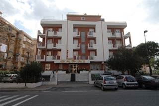  Our motorcyclist-friendly Hotel Capri  