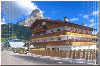  Familien Urlaub - familienfreundliche Angebote im Hotel Arkadia in Corvara in der Region Bozen 