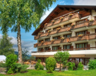 Cyclist Sunstar Hotel Klosters in Klosters - Dorf