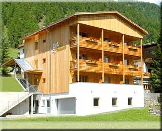  Familien Urlaub - familienfreundliche Angebote im Hotel EdelweiÃ in Schlinig bei Mals (BZ) in der Region Vinschgau 