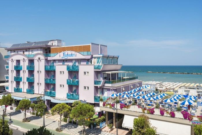 Fahrradfahrer Hotel Lungomare in Cesenatico