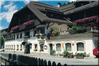 Fahrradfahrer Hotel Mondschein in Sexten