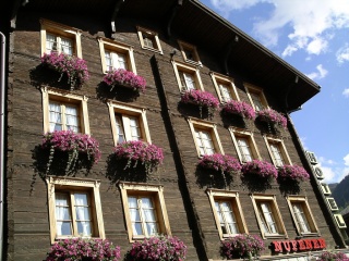 Motorcycle Hotel Nufenen in Ulrichen