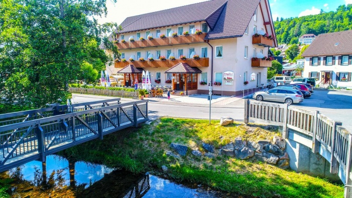  Familien Urlaub - familienfreundliche Angebote im Hotel- Restaurant SchwÃ¶rer in Lenzkirch / Hochschwarzwald in der Region Schwarzwald 
