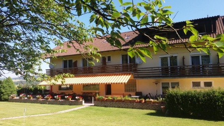  Familien Urlaub - familienfreundliche Angebote im Hotel Sonnenhof in Cham in der Region Bayerischen Wald 