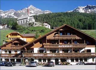  Berghotel Alpenrast in Sand in Taufers 