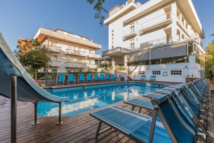  Familien Urlaub - familienfreundliche Angebote im Hotel Antibes in Riccione (RN) in der Region AdriakÃ¼ste 
