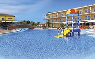  Familien Urlaub - familienfreundliche Angebote im Hotel Bella Italia in Peschiera del Garda in der Region Gardasee 