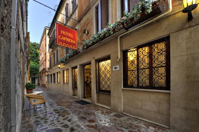 Fahrradfahrer Hotel Caprera in Venedig