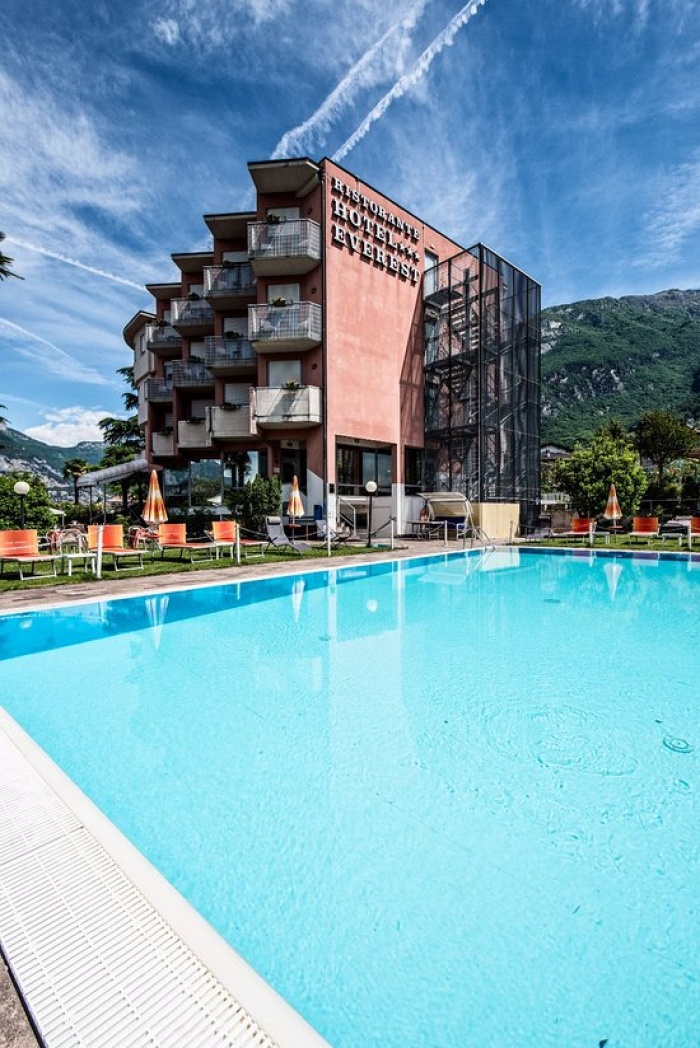  Familien Urlaub - familienfreundliche Angebote im Hotel Everest in Arco in der Region Gardasee 