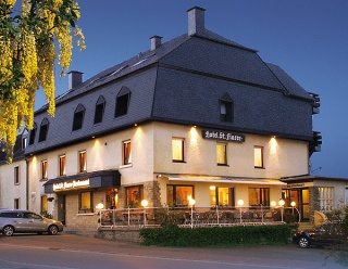 Fahrradfahrer Hotel St Fiacre in Bourscheid