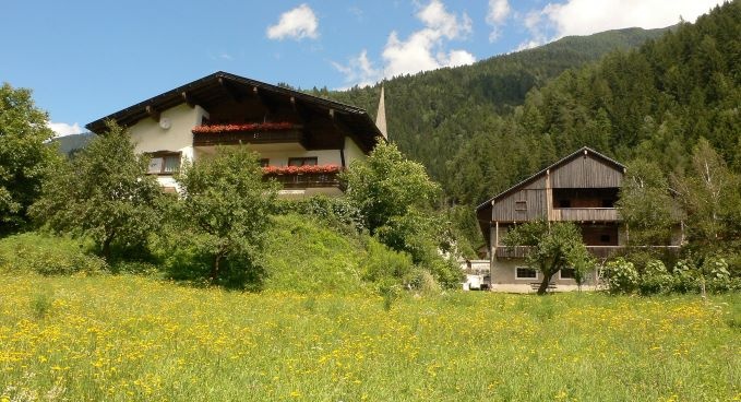  Familien Urlaub - familienfreundliche Angebote im GÃ¤stehaus Steinerhof in Nikolsdorf in der Region Lienzer Dolomiten 