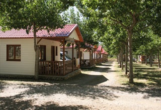  Familien Urlaub - familienfreundliche Angebote im Camping Bungalowpark Isabena in La Puebla de Roda in der Region Huesca 