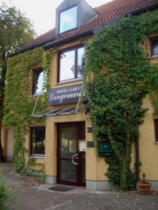 Fahrradfahrer Hotel Pension Augsburg Langemarck in Augsburg