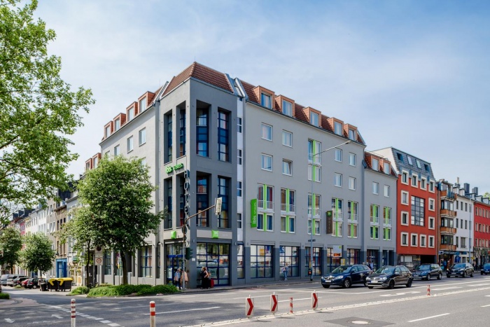 Fahrradfahrer ibis Styles Hotel Aachen City in Aachen