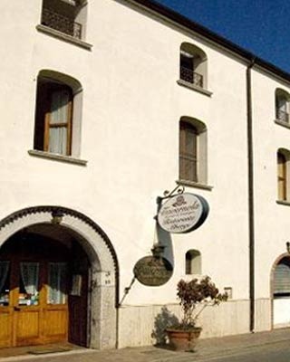 Motorvriendelijk Tavernola Locanda di Campagna in Battipaglia