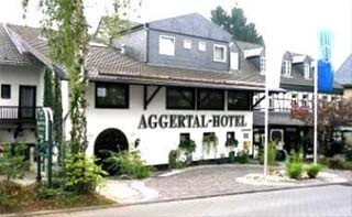 Flughafen AKZENT Aggertal-Hotel liegt nur 18 km zum Flughafen Flughafen KÃ¶ln/Bonn 