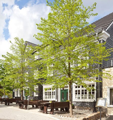  Our motorcyclist-friendly Hotel Restaurant zu den 3 Linden  