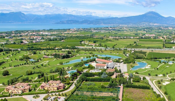  Our motorcyclist-friendly PARC HOTEL  