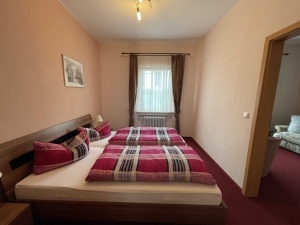  Hotel Restaurant zur Mosel in Minheim 