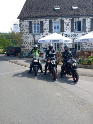  Gäste Fotoeinsendungen 