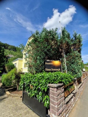  Our motorcyclist-friendly Pension Haus Sonneck mit Ferienwohnung und Ferienhaus  