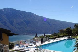  Village Hotel Lucia in Arias di Tremosine (Brescia) 