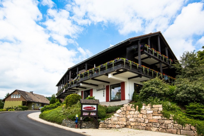  Our motorcyclist-friendly Ferienwohnanlage Prinzenhof  