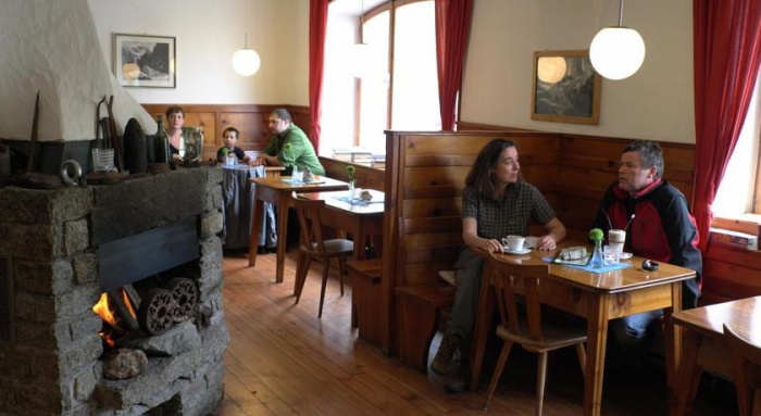  Our motorcyclist-friendly Berghotel Franzenshöhe 2188m  